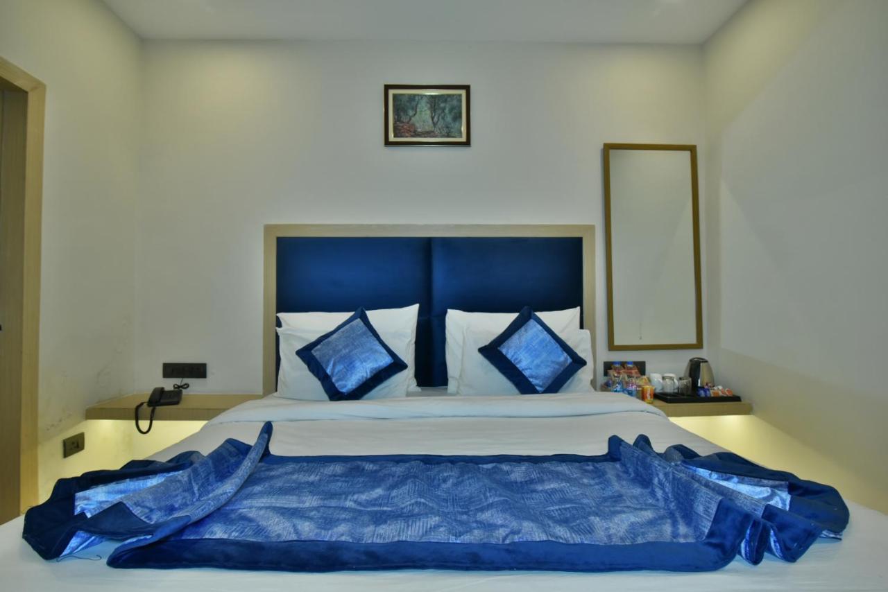 Hotel Puri Palace Амритсар Екстериор снимка